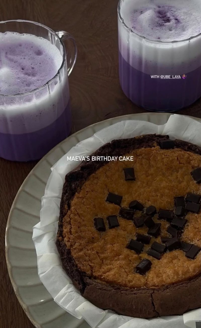 Two hot ube lattes and a chocolate cake
