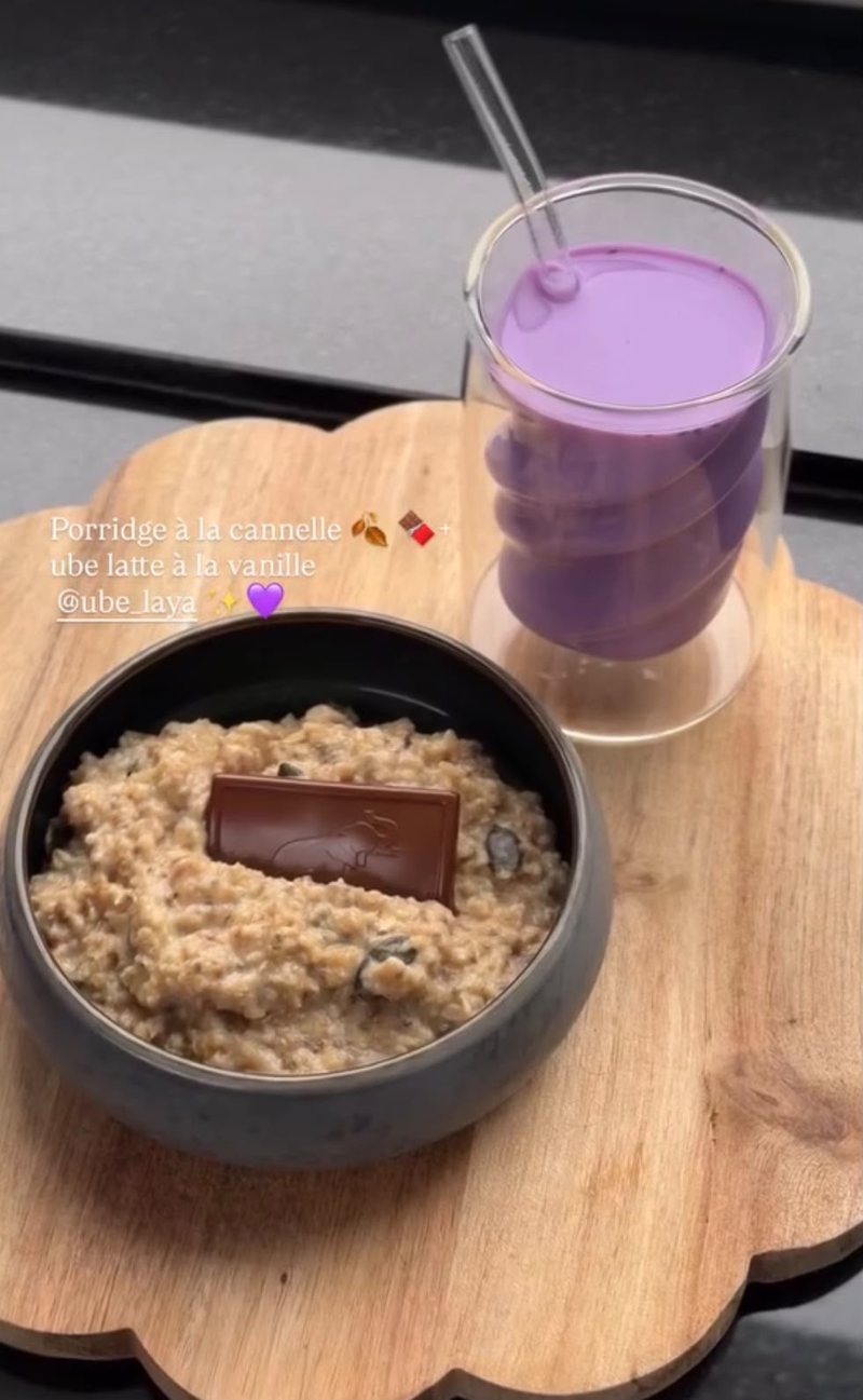 Cinnamon porridge and a vanilla ube latte